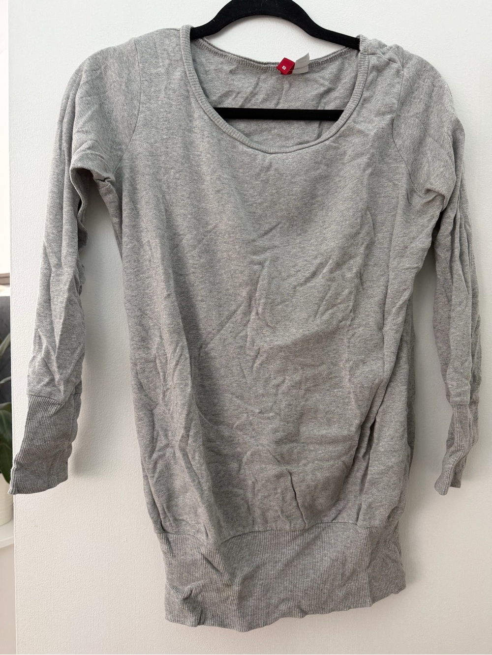 H&M Light Gray Scoop Neck Long Sleeve Sweatshirt